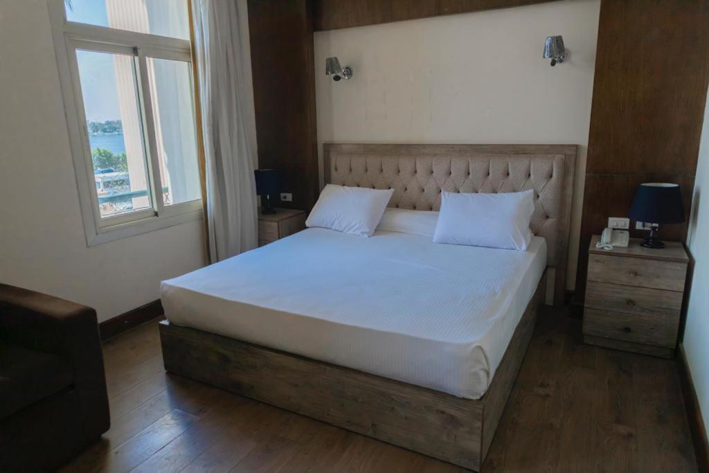 Ultra Loaloa Nile Maadi Hotel Le Caire Extérieur photo