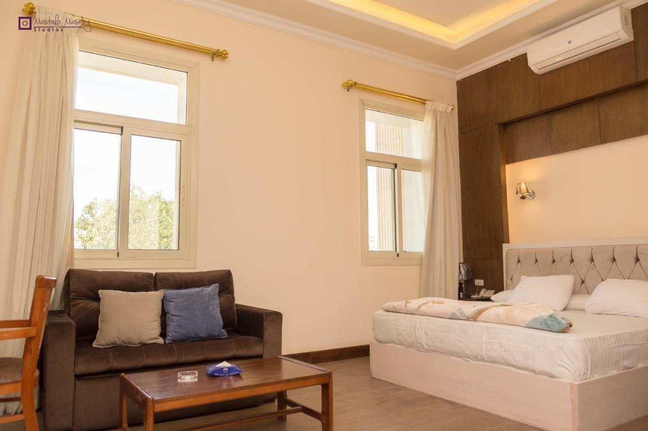 Ultra Loaloa Nile Maadi Hotel Le Caire Extérieur photo